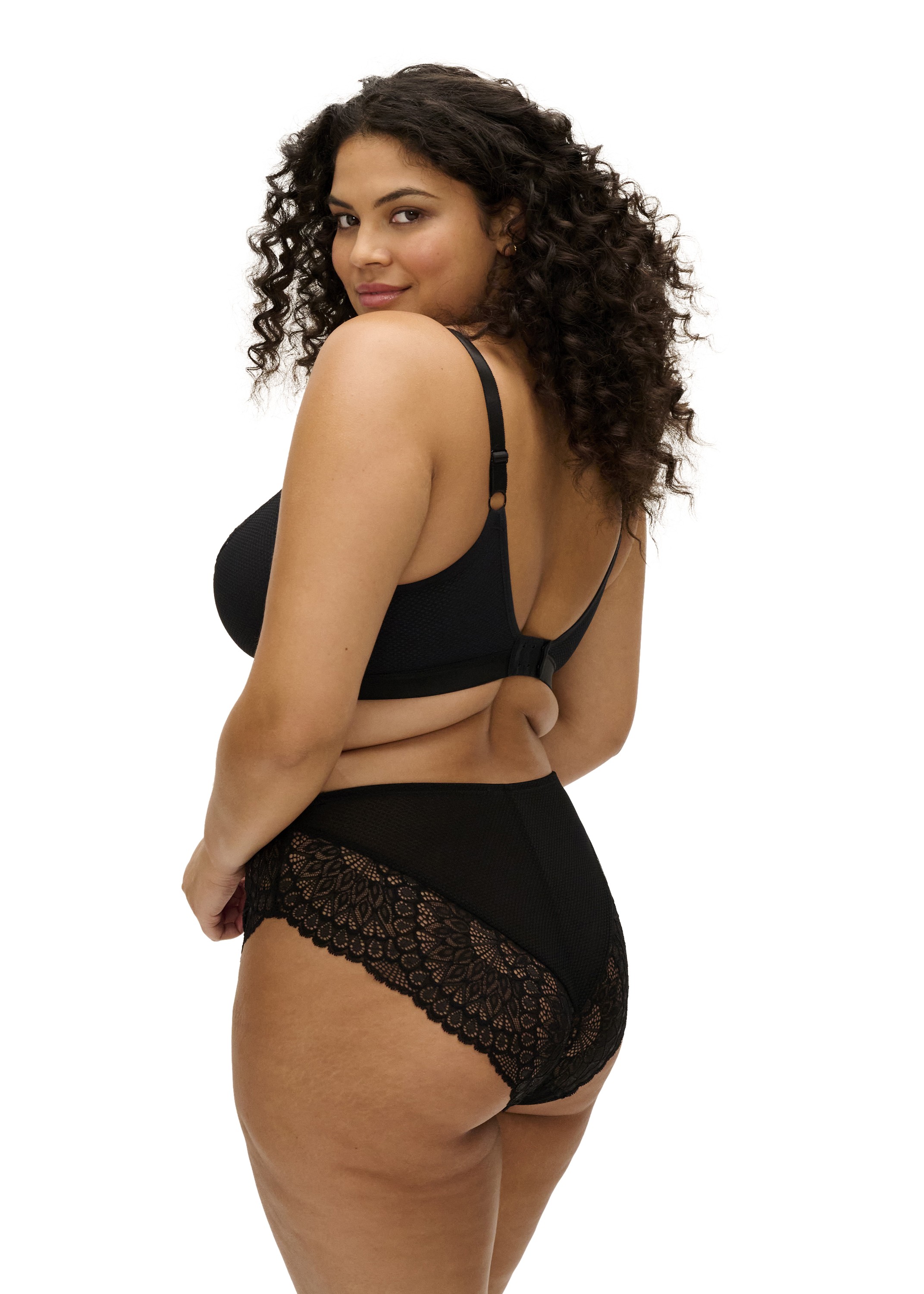 TIERNIE_BLACK_NON-WIRED-BRALETTE_EL303317_BRIEF_EL303350_B1_TRADE_3000_AW26.jpg